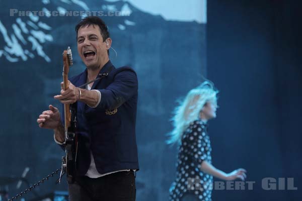 THE KILLS - 2018-06-24 - PARIS - Hippodrome de Longchamp - Paris - Alison Nicole Mosshart - James William Hince